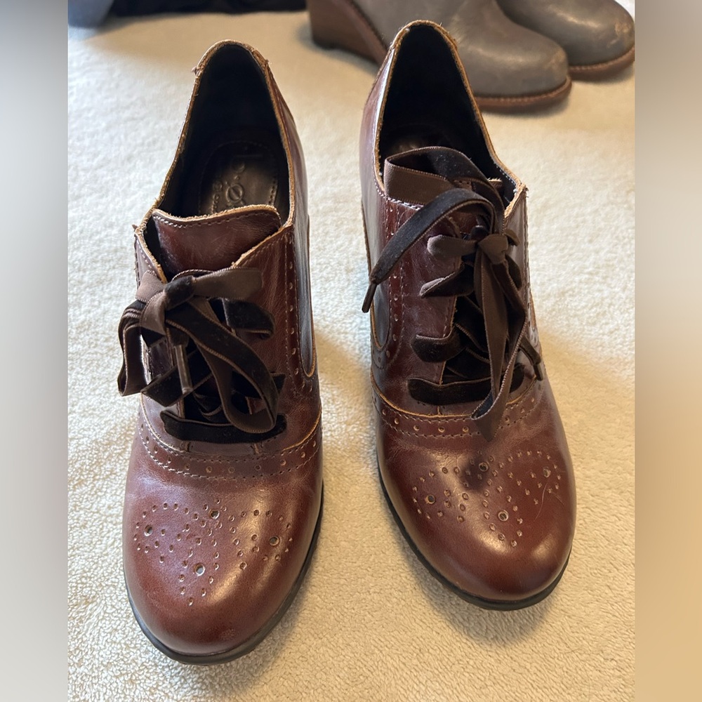 b.o.c. Women's Brown Lace Up Boots